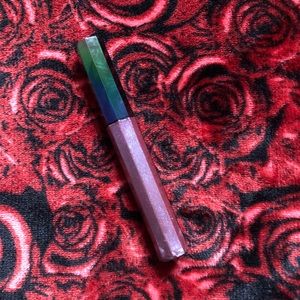 Fenty beauty gal on the moon